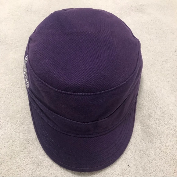 NFL Team Apparel - Minnesota Vikings Woman\'s Flat Top Football Cap